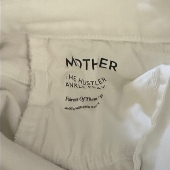 Mother hustler - Picture 5 of 7